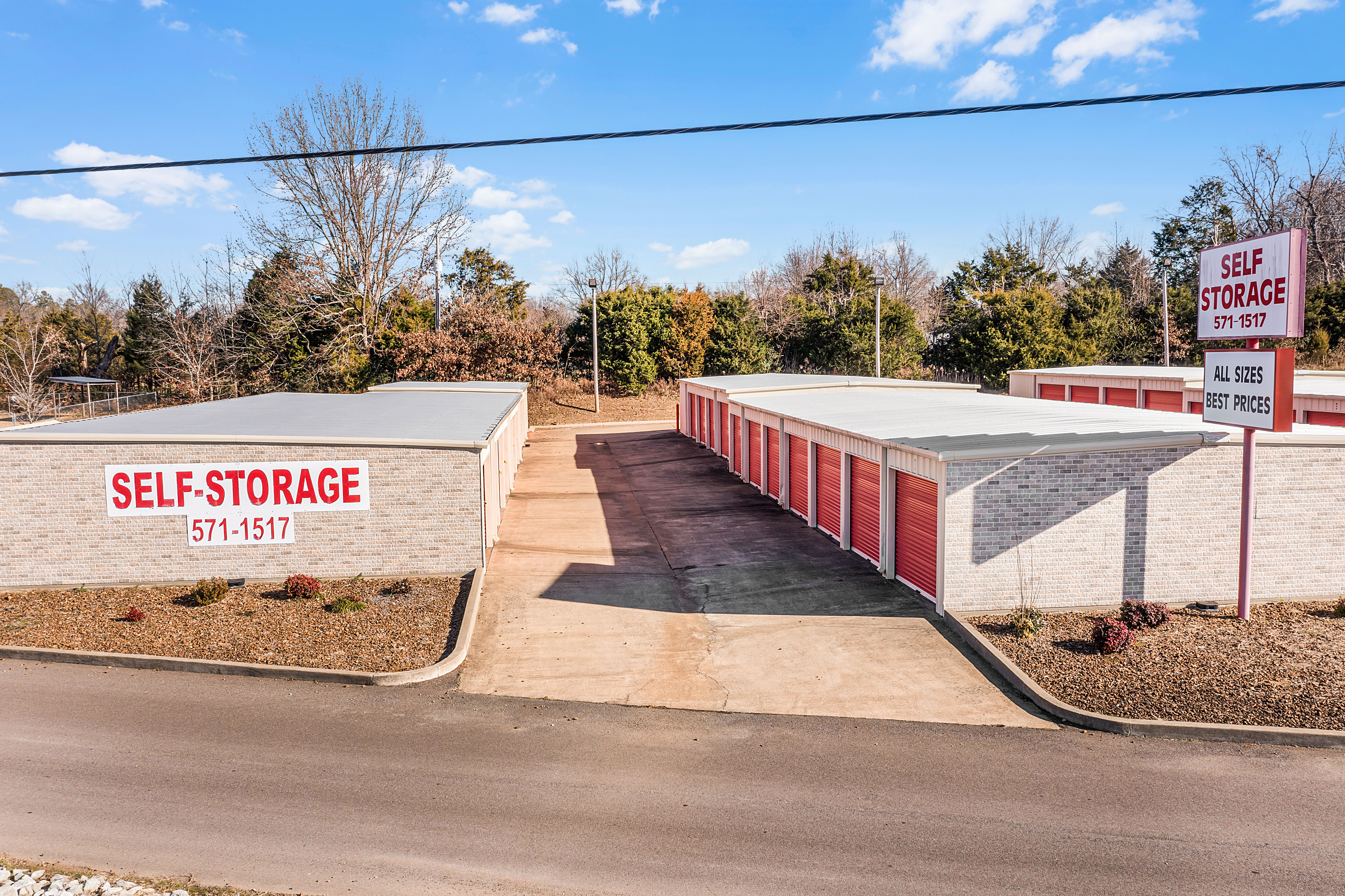 secured units in Medina, TN